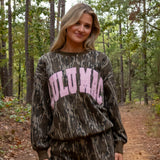 LM-SW-1017 Mossy Oak Sweatshirt W/ Light Pink Letters