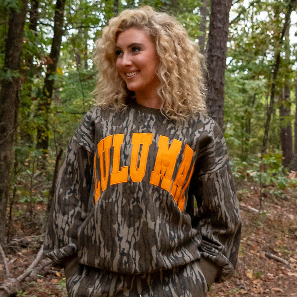 LM-SW-1017 Mossy Oak Sweatshirt W/ Orange Letters