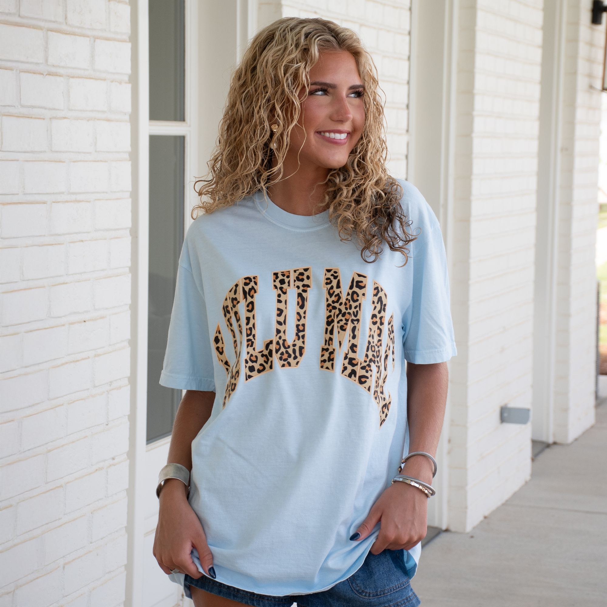 LM-LP-1000 Leopard Adult Chambray Comfort Colors Tee