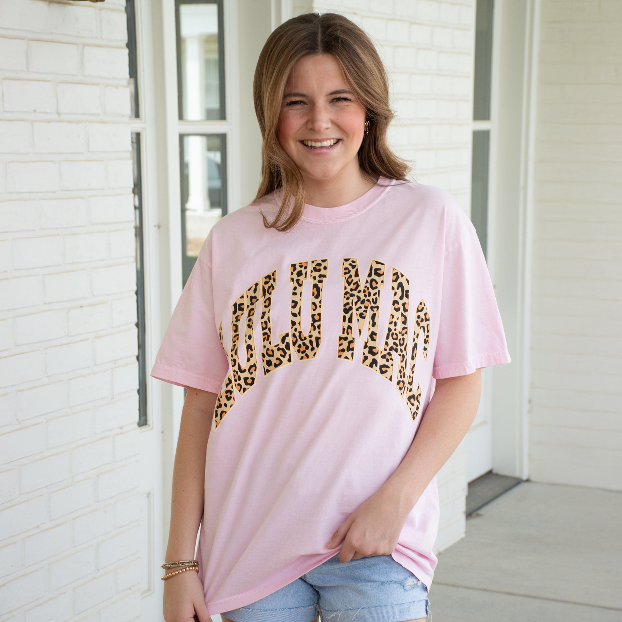LM-LP-1000 Leopard Adult Blossom Comfort Colors Tee