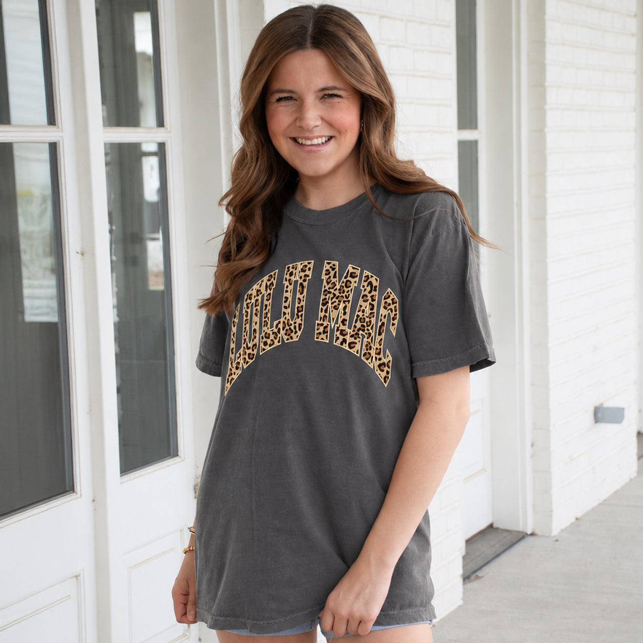 LM-LP-1000 Leopard Adult Pepper Comfort Colors Tee